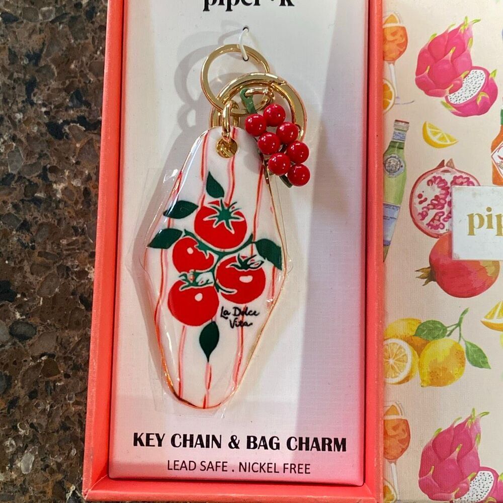 Piper K- Tomato La Dolce Vita Key Chain & Bag Charm- NIB - Picture 2 of 6